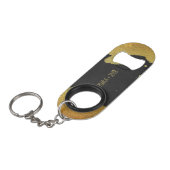 *~* Black & Gold Chalkboard Weddenschap Mini Flessenopener (Voorkant Gekanteld)