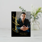 Black Gold Modern Graduation Invitation Carte post (Debout devant)