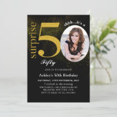 Black Gold Surprise 50e anniversaire Invitation ph (Debout devant)