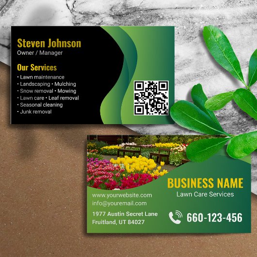 Black Green Modern Lawn Care Landscaping QR Code Visitekaartje