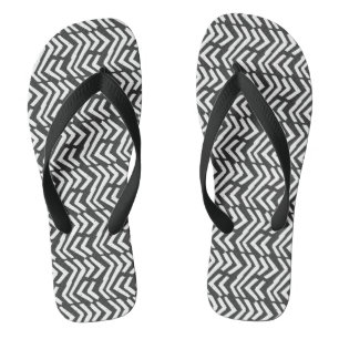Black Hand Drawn Chevron Pattern Teenslippers