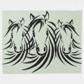 Black Horse Head Green Fleece Deken (Voorkant (Horizontaal))