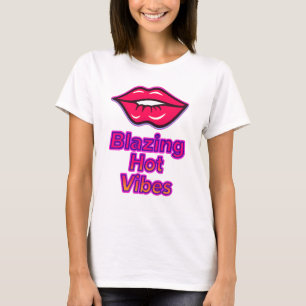 Black Hot Vibes T-Shirt graphique féminin par Free