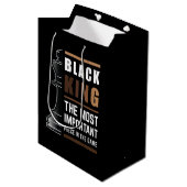Black King is het belangrijkste stuk in het spel 1 Medium Cadeauzakje (Voorkant Gekanteld)