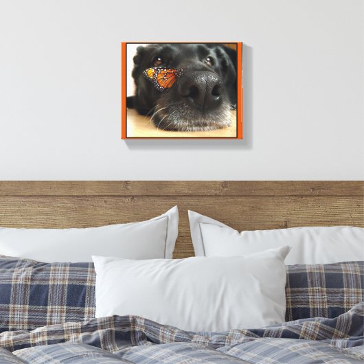 BLack Lab Dog with Butterfly Canvas Afdruk (Insitu (Slaapkamer))
