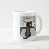 Black Labrador Dog kerstFireplace Scene Extra Grote Beker (Voorkant rechts)