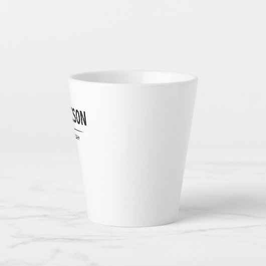 Black Modern Simple Name Persoonlijke Groomsmen Latte Mok (Voorkant)