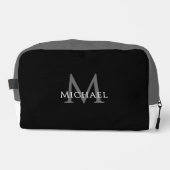 Black Monogram – Groomsman Golf Weekend Travel Toilettasje (Voorkant)
