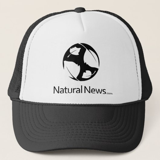 Black Natural News Trucker Hat Trucker Pet (Voorkant)