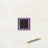 Black Notes with Squiggly Pink Frame  (Op bureau)