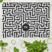 Black On White Geometric Maze Pattern Theedoek (Gevouwen)