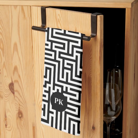 Black On White Geometric Maze Pattern Theedoek (Derde Gevouwen)