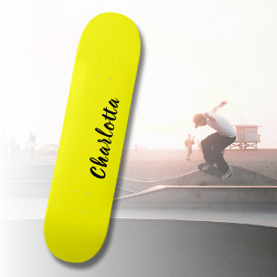Black Personalize Name Neon gele kleur Skateboard