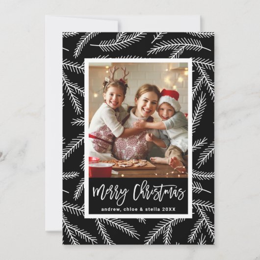 Black Pine Branch Pattern Merry-kerstfoto Feestdagenkaart (Voorkant)
