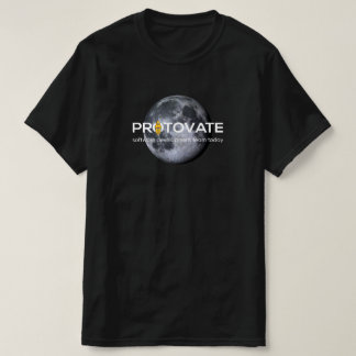Black Protovate op het Moon Man T-shirt