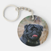 Black Pug Panting terwijl het bekijken van Camera Sleutelhanger (Voorkant)