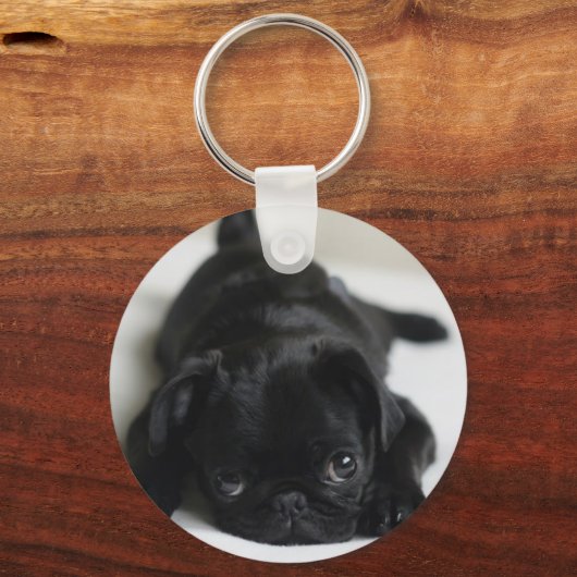 Black Pug Puppy Sleutelhanger (Voorkant)