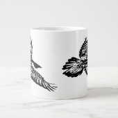 Black Raven Bird Soaring in Flight Swooping Art Extra Grote Beker (Voorkant)