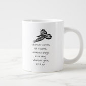 Black Raven Bird Soaring Inspirerend Quote Mok (Rechts)