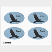 Black Raven Flying in Blue Sky Foto Ovale Sticker (Vel)