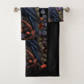 Black Raven met bloemen Gotisch ontwerp Bad Handdoek (Insitu)