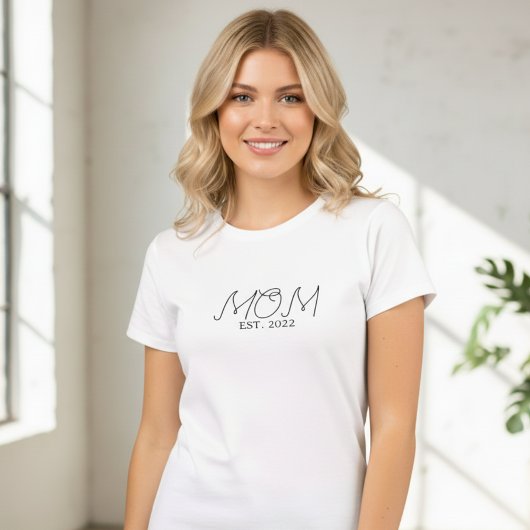 Black Script MOM  Established 20XX  T-shirt