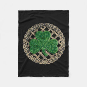 Black shamrock on Celtic Knots Fleece Blanket Deken