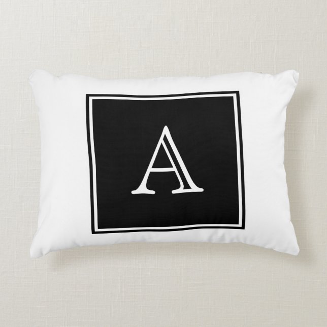 Black Square Monogram Accent Pillow Decoratief Kussen (Voorkant)