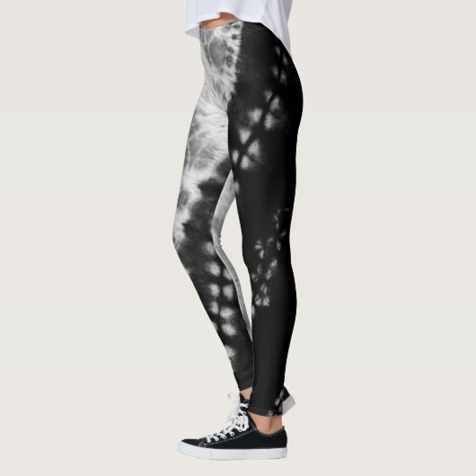 Black Tie Dye Leggings (Links)