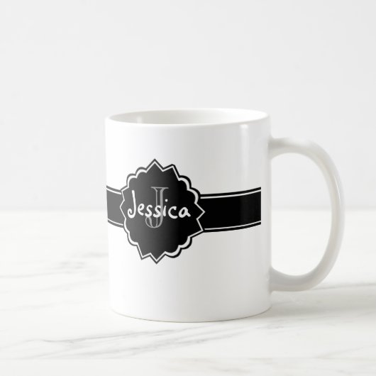 Black White Badge Monogrammed Koffiemok (Rechts)