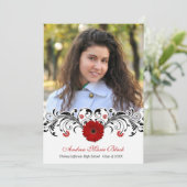 Black White Floral Red Daisy Afstuderen Invitation Kaart (Staand voorkant)