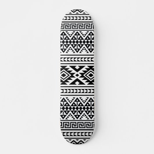 Black White Geometric Tribal Pattern Aztec Boho Skateboard (Voorkant)