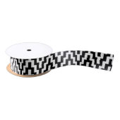 Black White Ikat Chevron Zig Zag Stripes Pattern Lint (Spoel)
