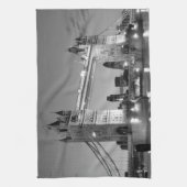 Black White London Tower Bridge Theedoek (Verticaal)
