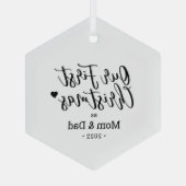 Black & White Modern Heart Mam Pap Eerste Kerstmis Glas Ornament (Achterkant)