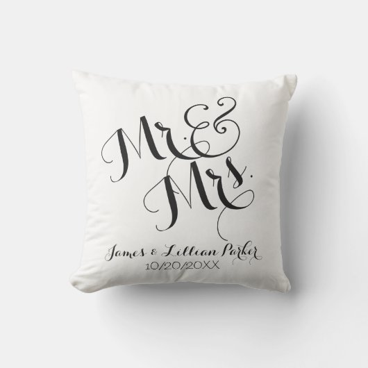 Black White Modern Mr. en Mrs Monogram Wedding Kussen (Voorkant)