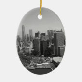 Black White New York City Skyline Keramisch Ornament (Voorkant)