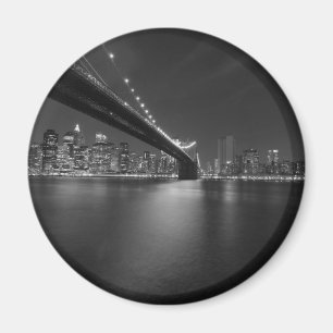 Black White New York City Skyline Magneet