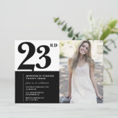 Black White Photo Invitations 23e anniversaire (Debout devant)