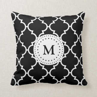 Black White Quatrefoil Pattern Monogramed Pillow Kussen