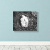 Black & White Rock in het meer Water 8x10 Canvas Afdruk (Insitu (Houten vloer))
