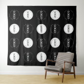 Black White Two Round Logo Step en Classic herhale Wandkleed (In Situ (horizontaal))