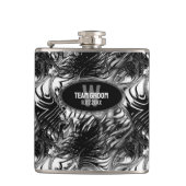 Black White Wavy Pattern Groomsmen Gift Heupfles (Voorkant)