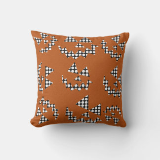 Black. Wit, & Sinaasappel Jack O’ Lanterns kussen