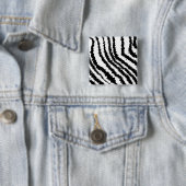 Black Zebra Print Pattern. Vierkante Button 5,1 Cm (In situ)