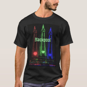 Blackpool Tower: prachtig nachtlicht, rood, groen T-shirt