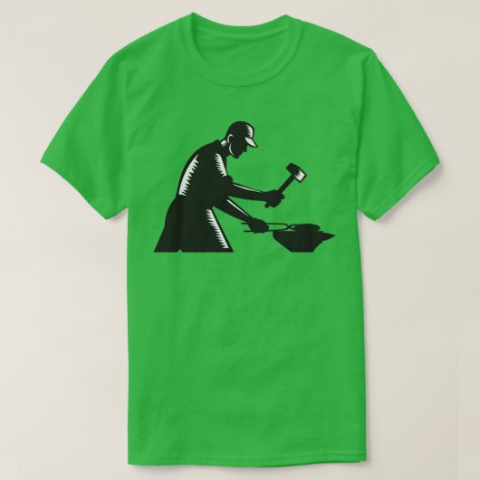 Blacksmith Worker Smeing Iron Black and White Woo T-shirt (Design voorkant)