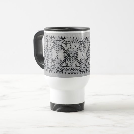 Blackwork embroidery travel mug (Devant gauche)