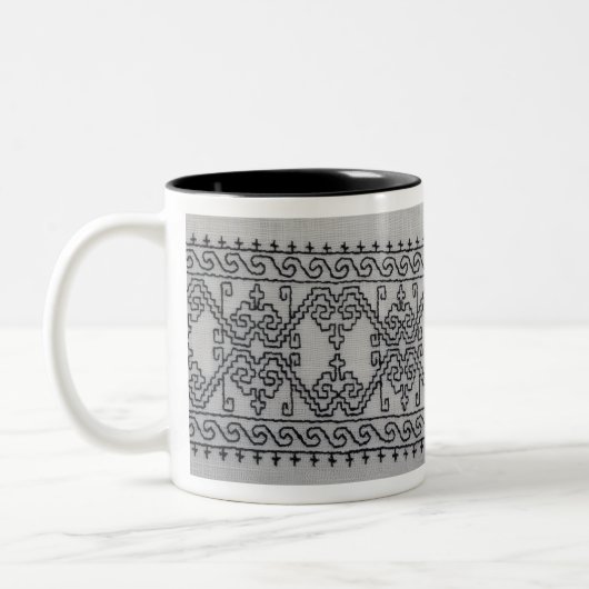 Blackwork embroidery two tone mug (Gauche)
