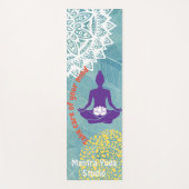bladachtergrond en chakra en pose yogamat (Voorkant)
